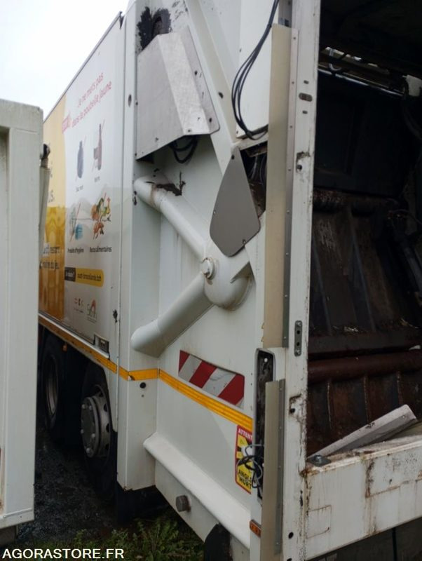 BOM Renault non roulante (sans culasse) 347000kms - Мусоровоз: фото 4 BOM Renault non roulante (sans culasse) 347000kms - Мусоровоз: фото 4