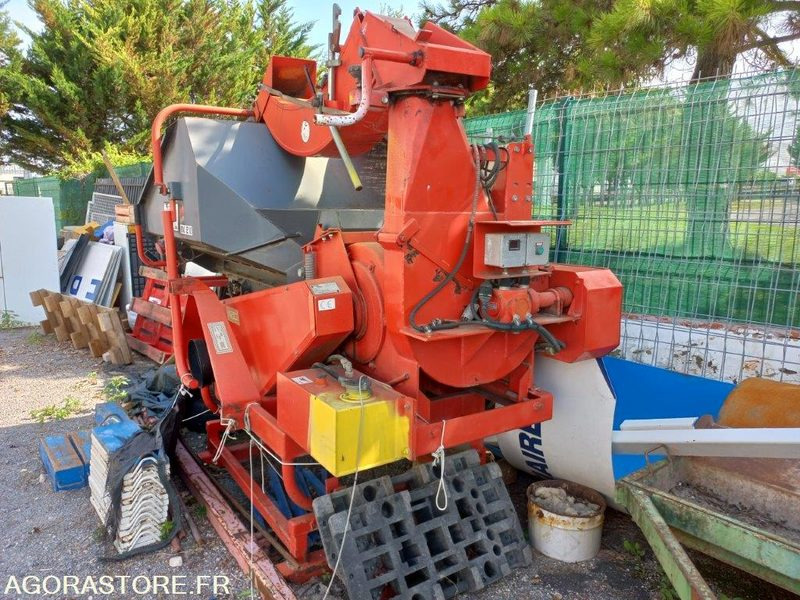BROYEUR A VEGETAUX BV E10 - USAGÉ - Садовое оборудование: фото 2 BROYEUR A VEGETAUX BV E10 - USAGÉ - Садовое оборудование: фото 2