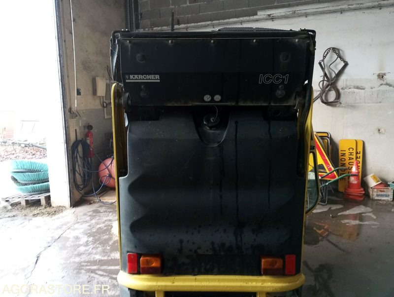 Balayeuse Karcher - Подметально-уборочная машина: фото 5 Balayeuse Karcher - Подметально-уборочная машина: фото 5