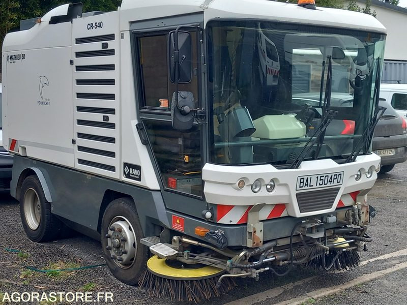 Balayeuse RAVO 540 XL + 3ème balai - Подметально-уборочная машина: фото 2 Balayeuse RAVO 540 XL + 3ème balai - Подметально-уборочная машина: фото 2