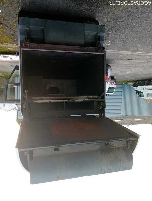 Balayeuse RAVO 540 XL + 3ème balai - Подметально-уборочная машина: фото 5 Balayeuse RAVO 540 XL + 3ème balai - Подметально-уборочная машина: фото 5