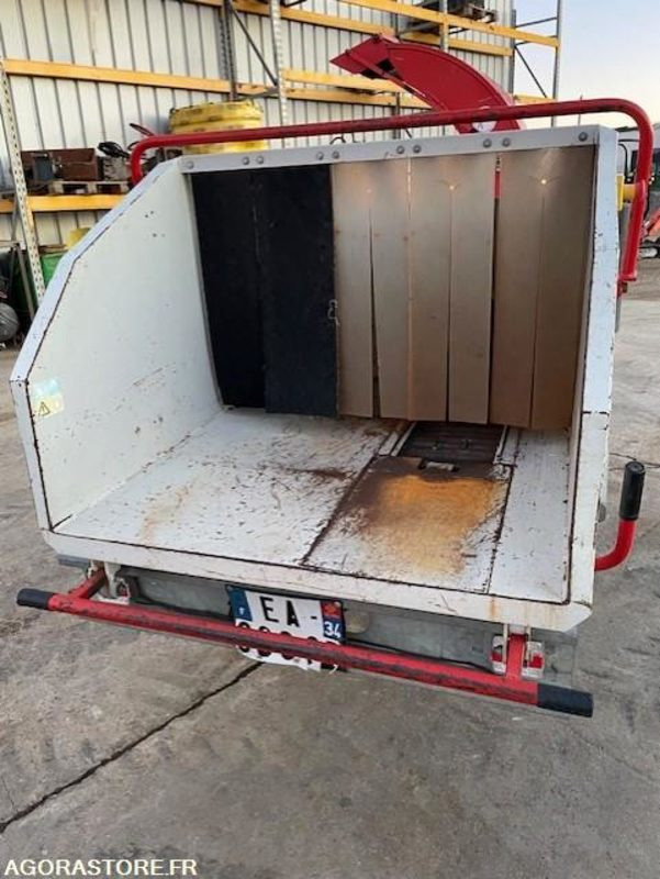 Broyeur de végétaux BUGNOT B55 Série N56 - Садовое оборудование: фото 4 Broyeur de végétaux BUGNOT B55 Série N56 - Садовое оборудование: фото 4