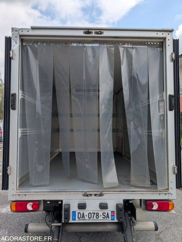 CAMION HAYON FRIGORIFIQUE MOINT DE 3T5 RENAUT MAXITY - Фургон-рефрижератор: фото 5 CAMION HAYON FRIGORIFIQUE MOINT DE 3T5 RENAUT MAXITY - Фургон-рефрижератор: фото 5