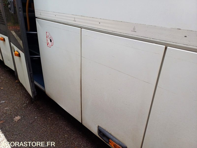 CAR IRISBUS RECREO - N°18736 - MEC 2011 -460000KM BF144TJ - Школьный автобус: фото 4 CAR IRISBUS RECREO - N°18736 - MEC 2011 -460000KM BF144TJ - Школьный автобус: фото 4