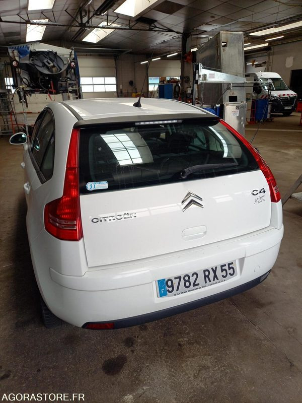 CITROEN C4 PACK AMBIANCE HDI92 - 2007 - Легковой автомобиль: фото 5 CITROEN C4 PACK AMBIANCE HDI92 - 2007 - Легковой автомобиль: фото 5