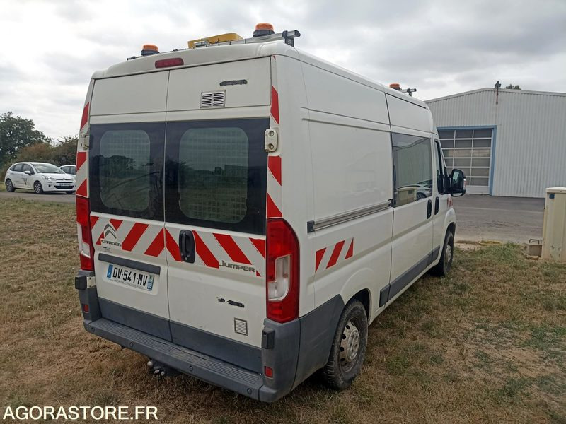 CITROEN JUMPER 2.2Hdi L2H2 130CV 245658kms 2015 - Цельнометаллический фургон: фото 5 CITROEN JUMPER 2.2Hdi L2H2 130CV 245658kms 2015 - Цельнометаллический фургон: фото 5