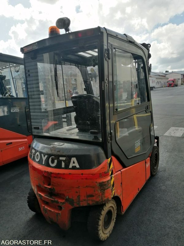 Chariot Toyota 8FBMT35 - 2015 (5210) - Электропогрузчик: фото 4 Chariot Toyota 8FBMT35 - 2015 (5210) - Электропогрузчик: фото 4