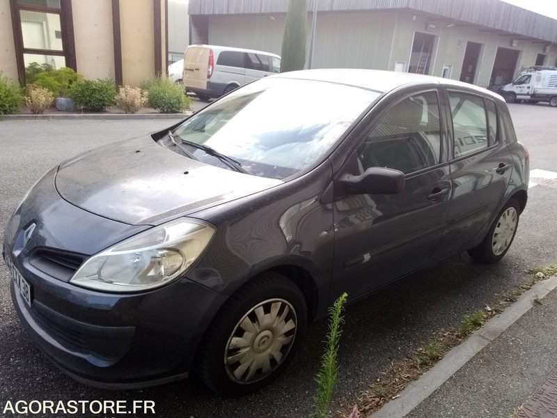 Clio 1.5 dci 1er main du 10.07.2007 131100kms type MRE5222EF558 - Легковой автомобиль: фото 1 Clio 1.5 dci 1er main du 10.07.2007 131100kms type MRE5222EF558 - Легковой автомобиль: фото 1