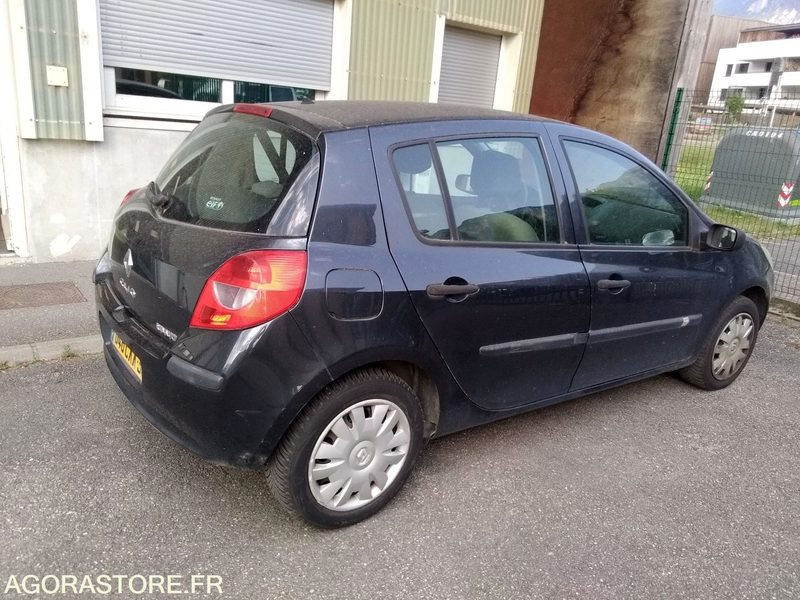 Clio 1.5 dci 1er main du 10.07.2007 131100kms type MRE5222EF558 - Легковой автомобиль: фото 2 Clio 1.5 dci 1er main du 10.07.2007 131100kms type MRE5222EF558 - Легковой автомобиль: фото 2