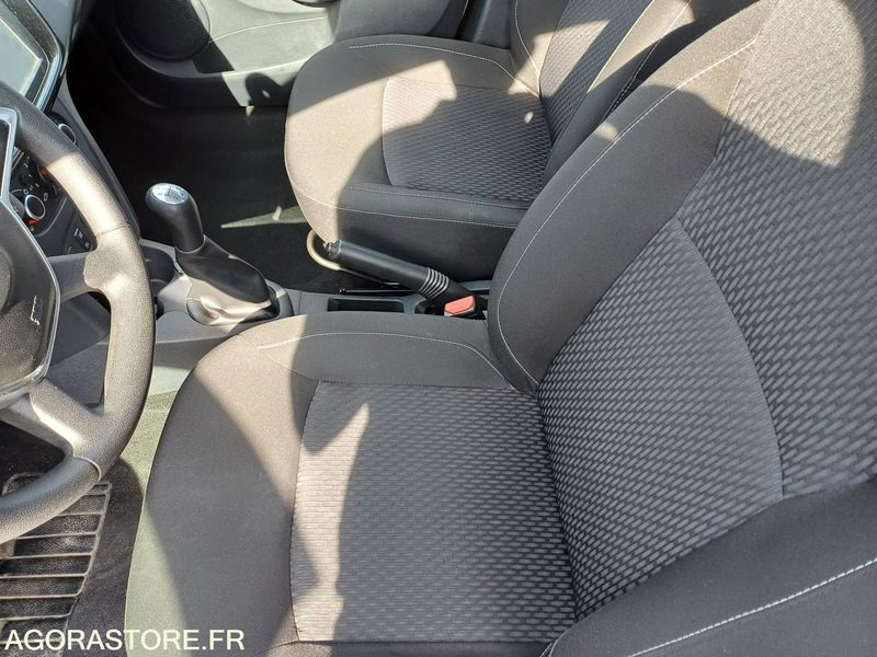DACIA SANDERO EW-951-JH - 2018 - 179 000 km - Легковой автомобиль: фото 4 DACIA SANDERO EW-951-JH - 2018 - 179 000 km - Легковой автомобиль: фото 4