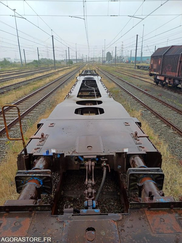 Wagon plat intermodal type Sggnss – modèle 6432B0-4, 72 pieds - 2004 (ref 1561) - Другая техника: фото 2 Wagon plat intermodal type Sggnss – modèle 6432B0-4, 72 pieds - 2004 (ref 1561) - Другая техника: фото 2