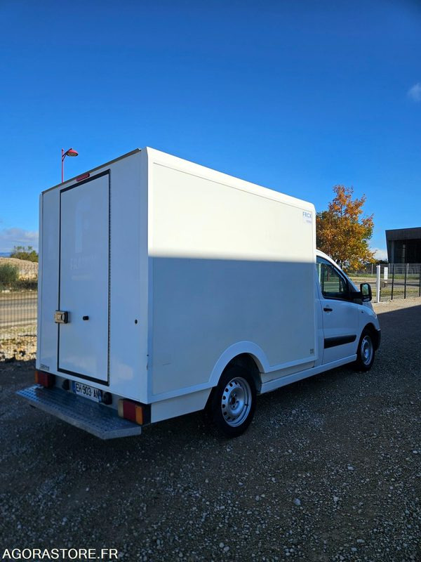 FIAT SCUDO 2.0 130 CAISSE FRIGORIFIQUE FRCX 3 PLACES - Фургон-рефрижератор: фото 4 FIAT SCUDO 2.0 130 CAISSE FRIGORIFIQUE FRCX 3 PLACES - Фургон-рефрижератор: фото 4