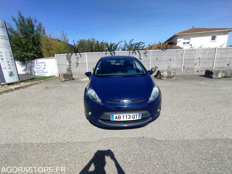 FORD FIESTA 1.4 TDCI DIESEL - ANNEE 2009 - 168000 KMS - 5 PLACES - Легковой автомобиль: фото 3 FORD FIESTA 1.4 TDCI DIESEL - ANNEE 2009 - 168000 KMS - 5 PLACES - Легковой автомобиль: фото 3