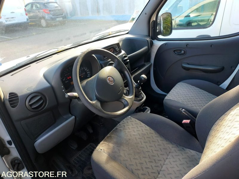 Легковой фургон Fiat Doblo Essence et GNV: фото 8