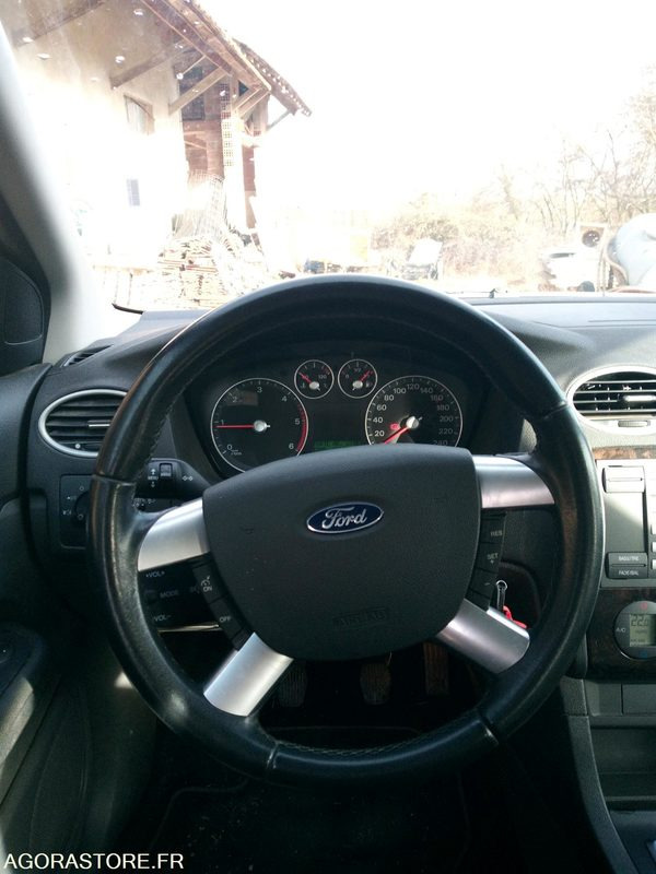 Ford Focus - Легковой автомобиль: фото 5 Ford Focus - Легковой автомобиль: фото 5