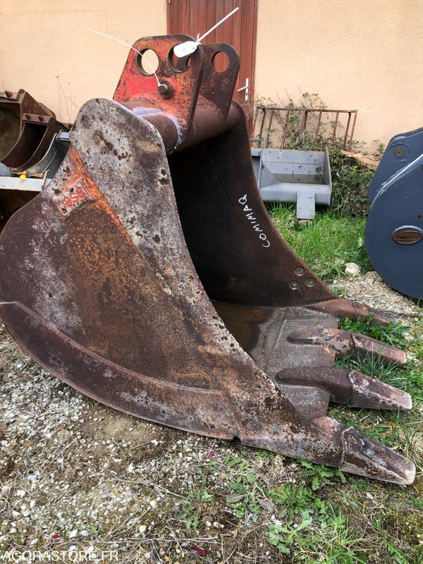 Godet CASE 110cm axes 60 et 75mm - Ковш для экскаватора: фото 2 Godet CASE 110cm axes 60 et 75mm - Ковш для экскаватора: фото 2