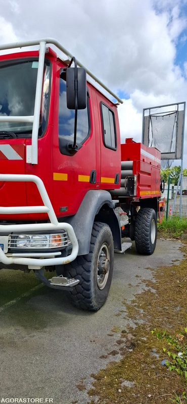 CAMION CITERNE FEUX FORET - RENAULT MIDLUM 220/12 - EP 236 ZQ - Грузовик: фото 3 CAMION CITERNE FEUX FORET - RENAULT MIDLUM 220/12 - EP 236 ZQ - Грузовик: фото 3
