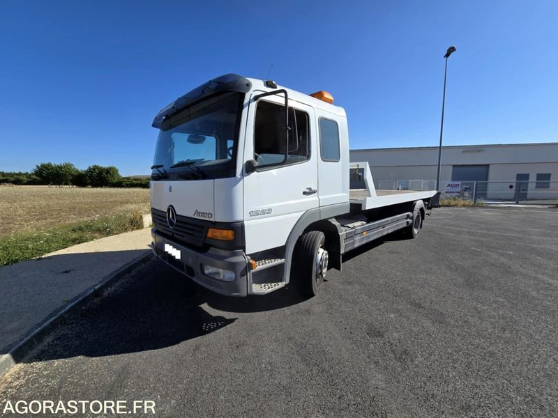 Dépanneuse Mercedes 1223 MOTEUR ECHANGE STANDARD 8O.000 - Грузовик: фото 2 Dépanneuse Mercedes 1223 MOTEUR ECHANGE STANDARD 8O.000 - Грузовик: фото 2