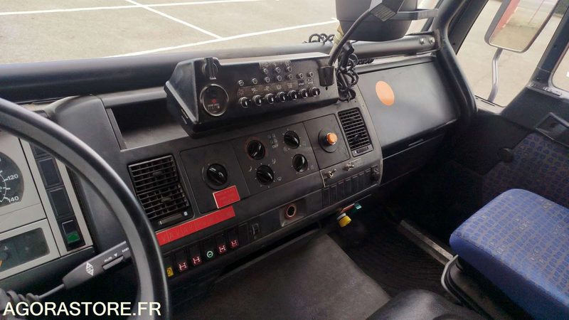 Грузовик MAN LE220B - 2002 - 9858QD11: фото 8 Грузовик MAN LE220B - 2002 - 9858QD11: фото 8