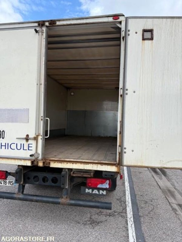 PORTEUR ROUTIER - MAN TGM 250 - Ex Véhicule Ecole - Parc 3804 - Грузовик: фото 4 PORTEUR ROUTIER - MAN TGM 250 - Ex Véhicule Ecole - Parc 3804 - Грузовик: фото 4