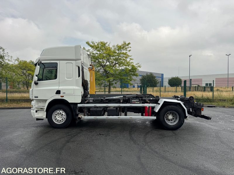 Грузовик Porteur DAF CF460 19T Ampliroll GUIMA - 2009 - 801000km: фото 8