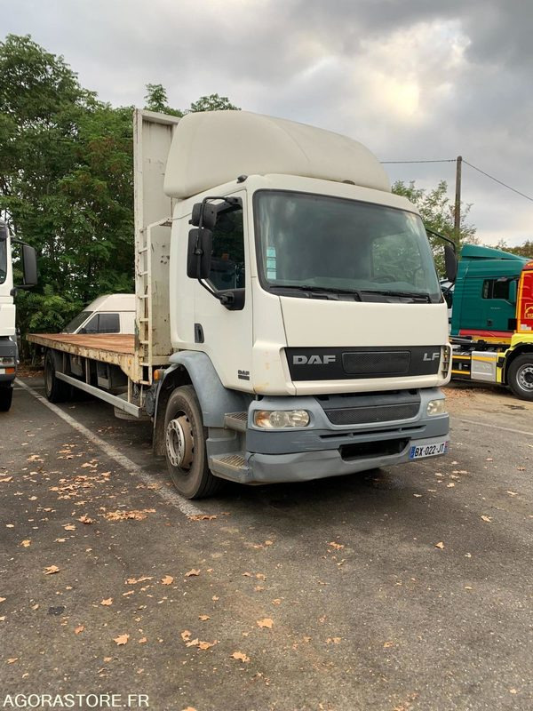 Porteur plateau DAF LF 18.250 - Грузовик: фото 1 Porteur plateau DAF LF 18.250 - Грузовик: фото 1