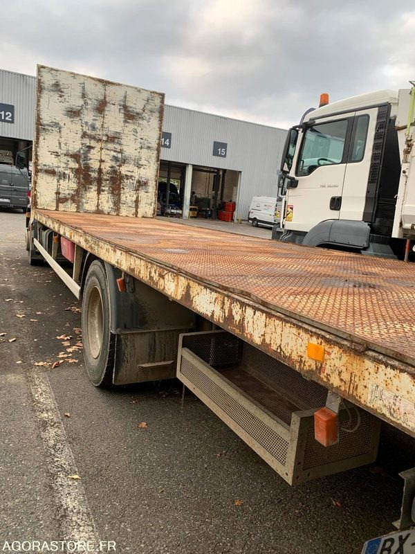Porteur plateau DAF LF 18.250 - Грузовик: фото 4 Porteur plateau DAF LF 18.250 - Грузовик: фото 4