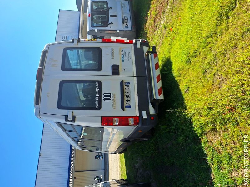 IVECO BUS DAILY N°092063 - Микроавтобус, Пассажирский фургон: фото 4 IVECO BUS DAILY N°092063 - Микроавтобус, Пассажирский фургон: фото 4