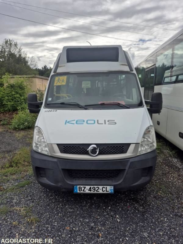 IVECO BUS DAILY N°112039 - Микроавтобус, Пассажирский фургон: фото 1 IVECO BUS DAILY N°112039 - Микроавтобус, Пассажирский фургон: фото 1