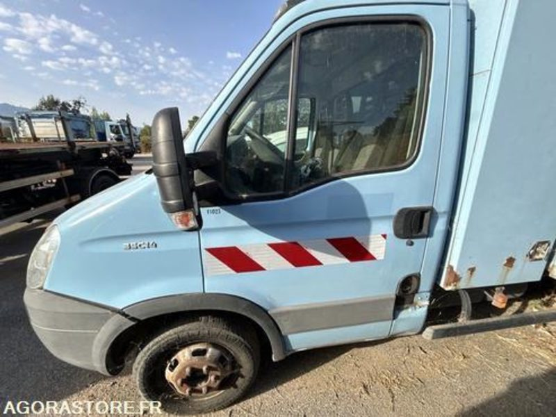 IVECO DAILY - 2011 - 158894KM - BN232WT - Цельнометаллический фургон: фото 4 IVECO DAILY - 2011 - 158894KM - BN232WT - Цельнометаллический фургон: фото 4