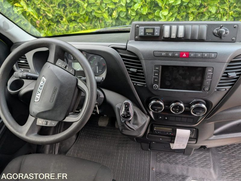 IVECO DAILY - 2015 - Микроавтобус, Пассажирский фургон: фото 4 IVECO DAILY - 2015 - Микроавтобус, Пассажирский фургон: фото 4