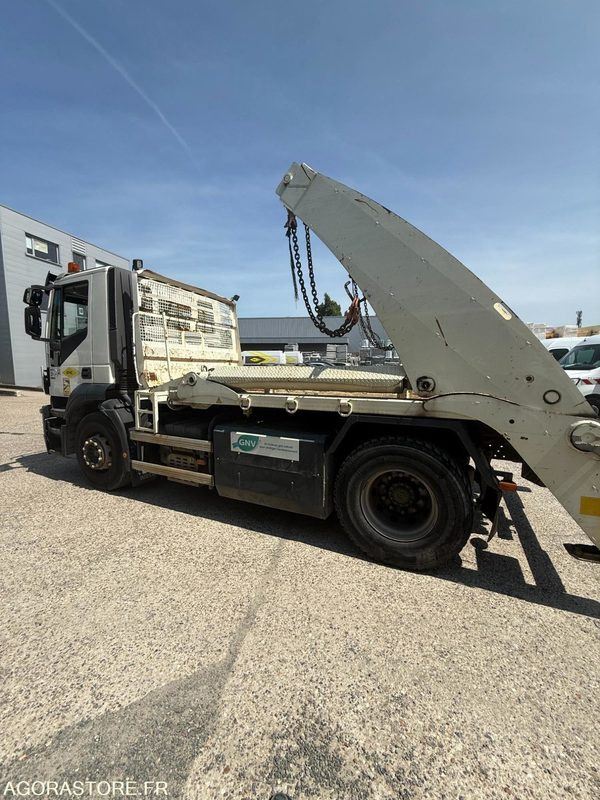 IVECO STRALIS MULTIBENNE 4x2 - 2015 / 61000KM - Портальный бункеровоз: фото 3 IVECO STRALIS MULTIBENNE 4x2 - 2015 / 61000KM - Портальный бункеровоз: фото 3