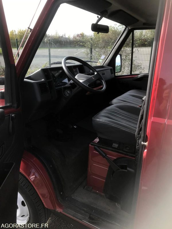 Коммерческий автомобиль Citroën c25 turbo - 77331km - ETAT QUASI NEUF: фото 9
