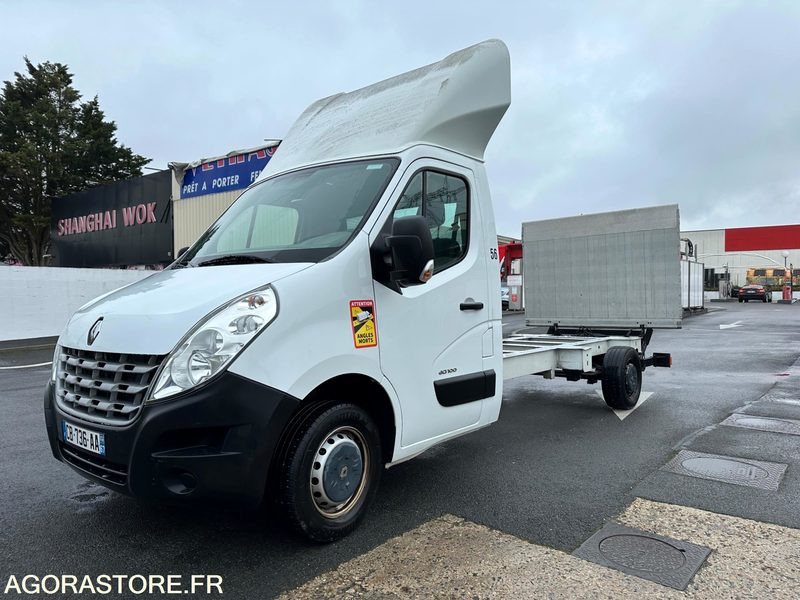 Renault Master III 2.3 DCI Plateau avec Hayon - Коммерческий автомобиль: фото 2 Renault Master III 2.3 DCI Plateau avec Hayon - Коммерческий автомобиль: фото 2