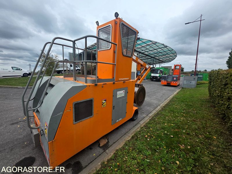 Compacteur à déchets - Коммунальная/ Специальная техника: фото 2 Compacteur à déchets - Коммунальная/ Специальная техника: фото 2