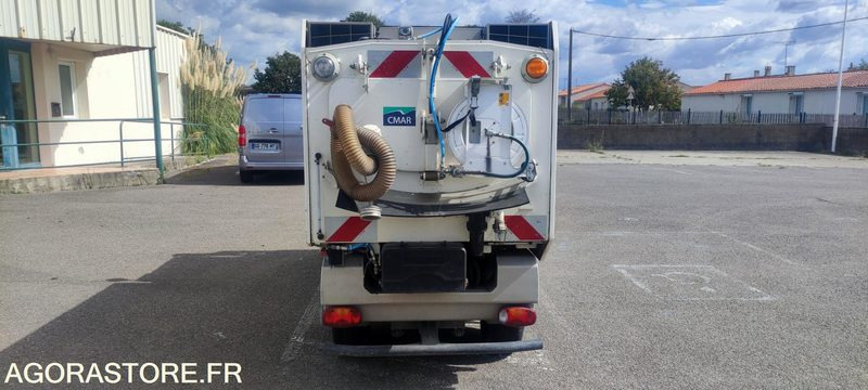 LAVEUSE CMAR - Подметально-уборочная машина: фото 4 LAVEUSE CMAR - Подметально-уборочная машина: фото 4