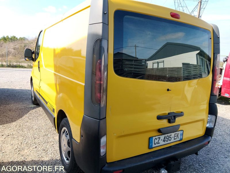 Lot A12 - Opel Vivaro - Цельнометаллический фургон: фото 4 Lot A12 - Opel Vivaro - Цельнометаллический фургон: фото 4