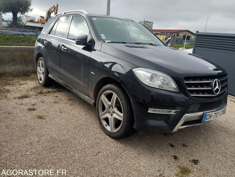 MERCEDES CLASSE ML 350 3.0 CDI BLUETEC V6 TURBO 4-MATIC - Внедорожник: фото 2 MERCEDES CLASSE ML 350 3.0 CDI BLUETEC V6 TURBO 4-MATIC - Внедорожник: фото 2