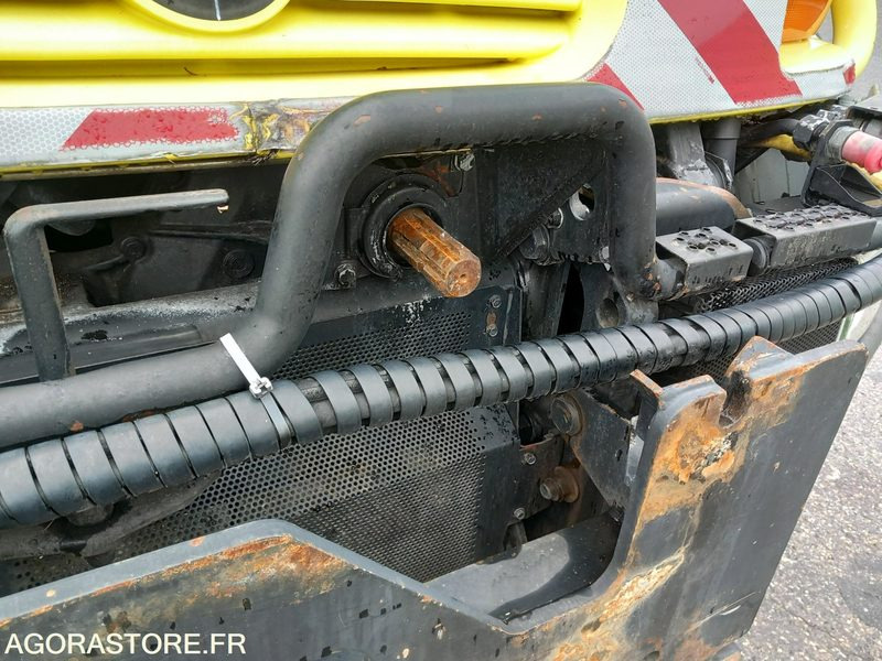 MERCEDES UNIMOG 4X4 4RD AVEC SALEUSE ET AILERONS KU0105 SL0307 AB0107 AB0107 - Снегоуборочная машина: фото 3 MERCEDES UNIMOG 4X4 4RD AVEC SALEUSE ET AILERONS KU0105 SL0307 AB0107 AB0107 - Снегоуборочная машина: фото 3
