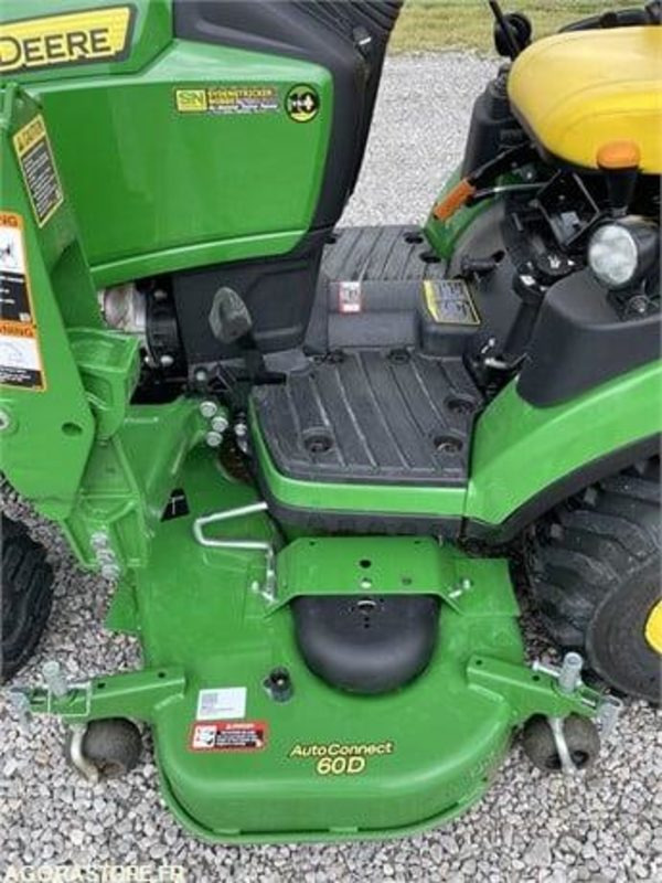 MICRO-TRACTEUR JOHN DEERE 1025R / ANNÉE 2023 /NEUF - Трактор: фото 5 MICRO-TRACTEUR JOHN DEERE 1025R / ANNÉE 2023 /NEUF - Трактор: фото 5