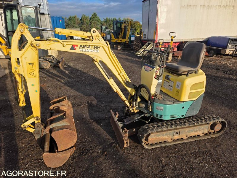 MINI-PELLE YANMAR VIO 10 - 2004 - 1952 HEURES - Мини-экскаватор: фото 2 MINI-PELLE YANMAR VIO 10 - 2004 - 1952 HEURES - Мини-экскаватор: фото 2