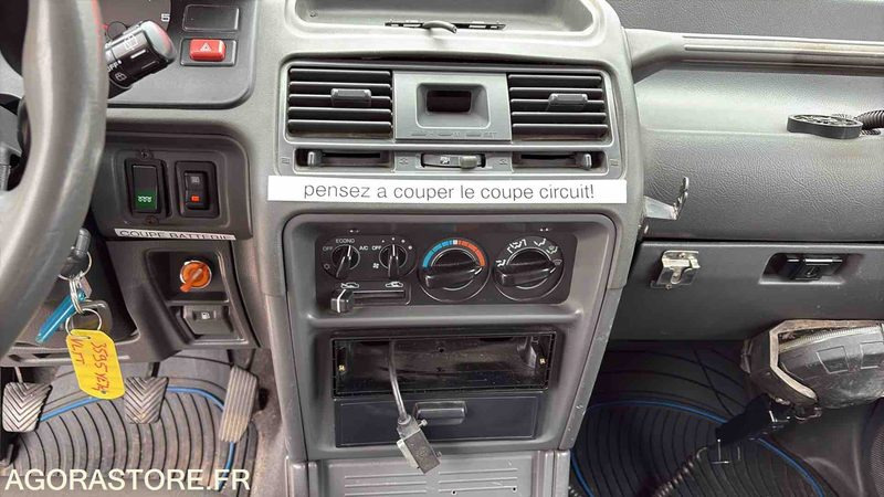 MITSUBISHI MONTERO 103 145 Kms - 2004 - 3595 YE 74 - Внедорожник: фото 5 MITSUBISHI MONTERO 103 145 Kms - 2004 - 3595 YE 74 - Внедорожник: фото 5