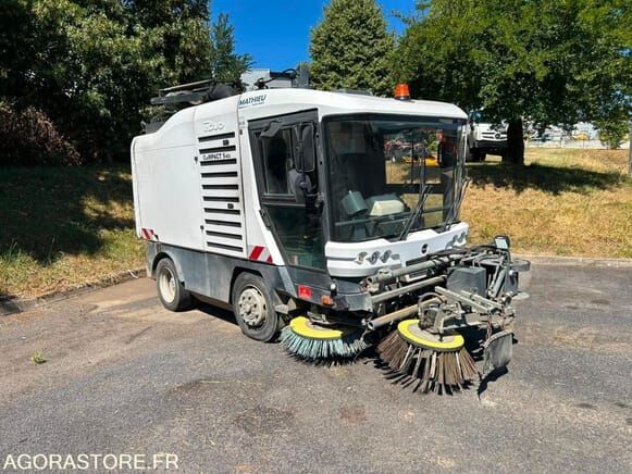 Mathieu COMPACT 545 - Подметально-уборочная машина: фото 1 Mathieu COMPACT 545 - Подметально-уборочная машина: фото 1