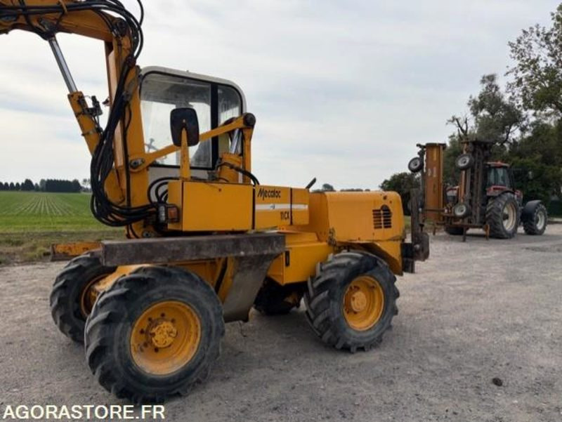 Mecalac 11CX - Экскаватор: фото 3 Mecalac 11CX - Экскаватор: фото 3