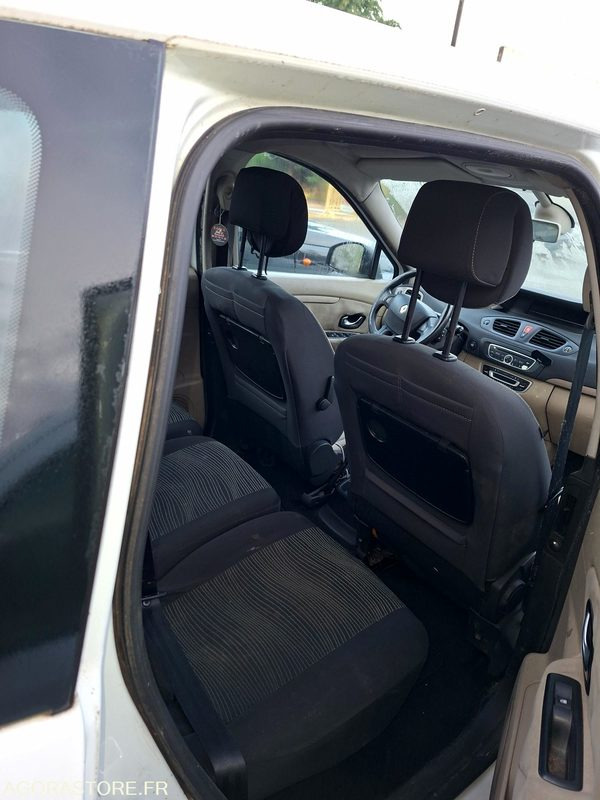 Megane Scenic - Легковой автомобиль: фото 5 Megane Scenic - Легковой автомобиль: фото 5