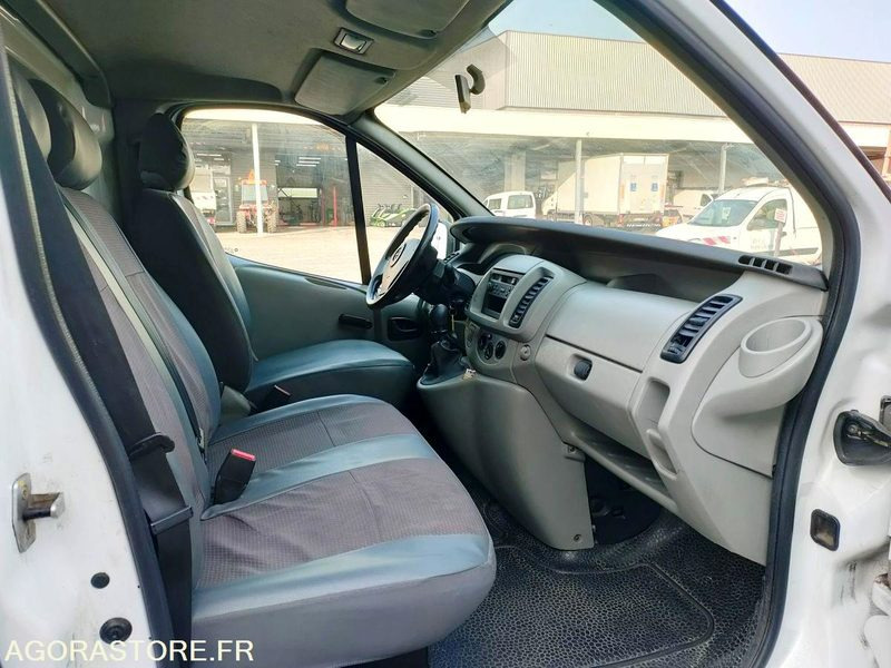 Цельнометаллический фургон OPEL VIVARO: фото 7