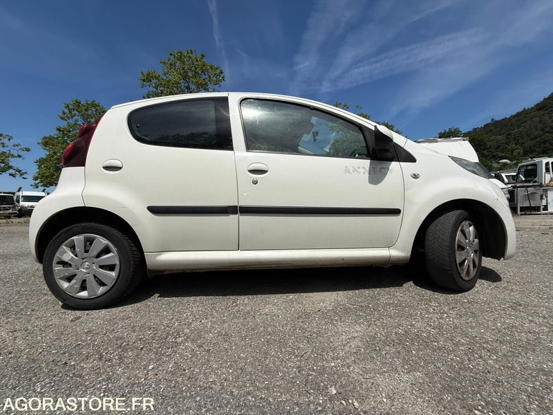 PEUGEOT 107 - DD801NV - Легковой автомобиль: фото 4 PEUGEOT 107 - DD801NV - Легковой автомобиль: фото 4
