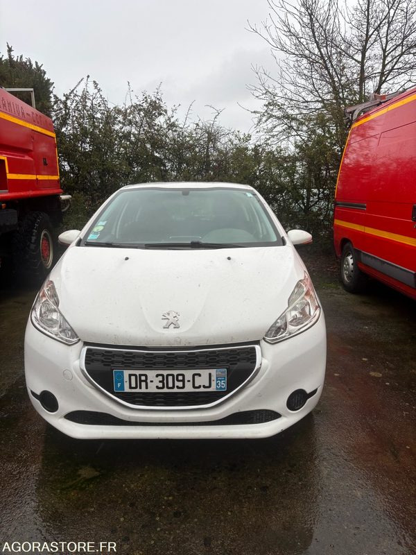 PEUGEOT 208 A1532P - Легковой автомобиль: фото 1 PEUGEOT 208 A1532P - Легковой автомобиль: фото 1