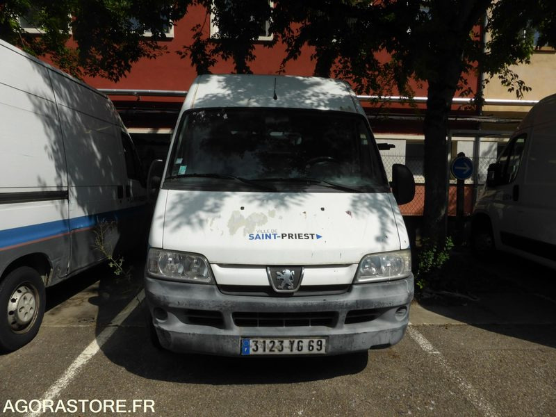 PEUGEOT BOXER 45000 kms 2002 - Цельнометаллический фургон: фото 1 PEUGEOT BOXER 45000 kms 2002 - Цельнометаллический фургон: фото 1
