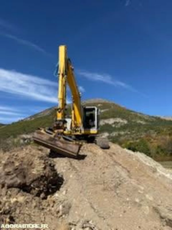 Pelle New Holland E135SR-1ES Diesel 2007 - Гусеничный экскаватор: фото 2 Pelle New Holland E135SR-1ES Diesel 2007 - Гусеничный экскаватор: фото 2